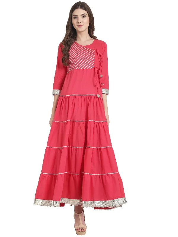 NOZ2TOZ Red 3/4th Sleeve Tiered Cotton Anarkali Kurta With Lace Work